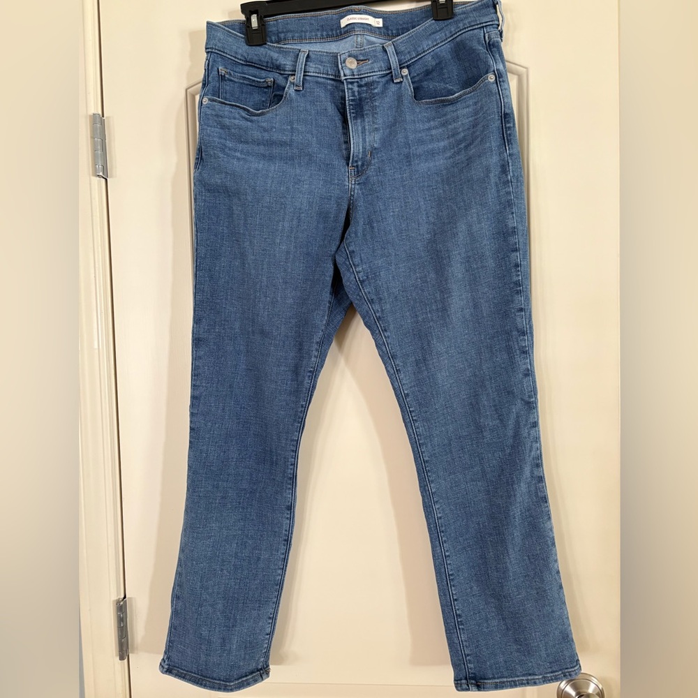 Women’s Levi’s Mid-Rise Classic Straight Jeans Size 12 EUC